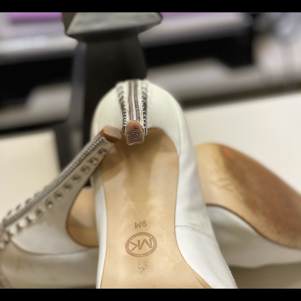 michael kors patent leather pumps